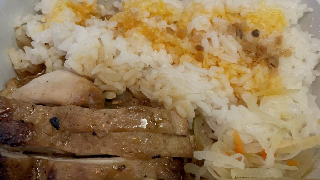 Airasia機内食のチキンイナサル